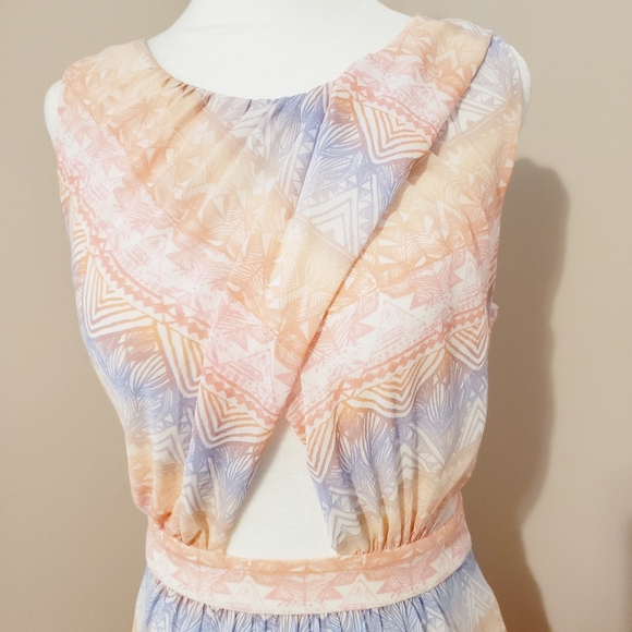 CUT-OUT PASTEL AZTEC CHIFFON LINED MAXI DRESS - Picture 2 of 12